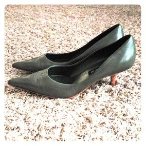 STEVEN kitten heel pumps *never worn*